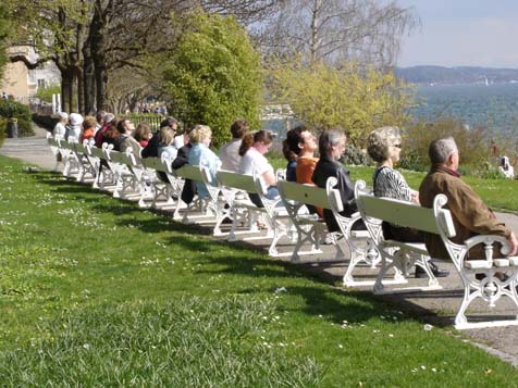 Fernseher im Ueberlinger Badgarten