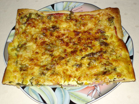 Die fertige Schinken-Bärlauch-Quiche